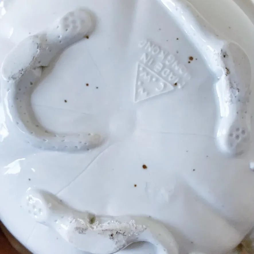 Early 20th Century Ceramic Porcelain Bowl With Rendered Lotus Flowers in Blanc De Chine Glaze - 5