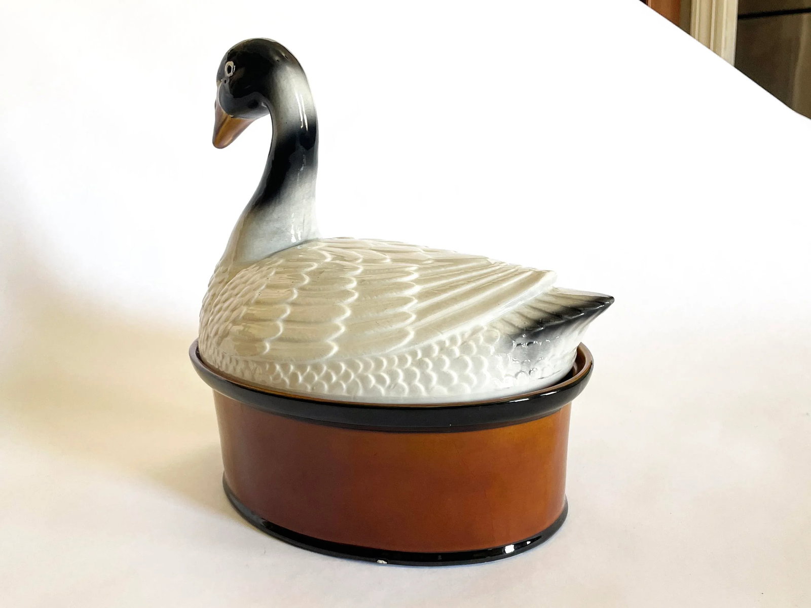 Large Mid-Century Swan Tureen - 9