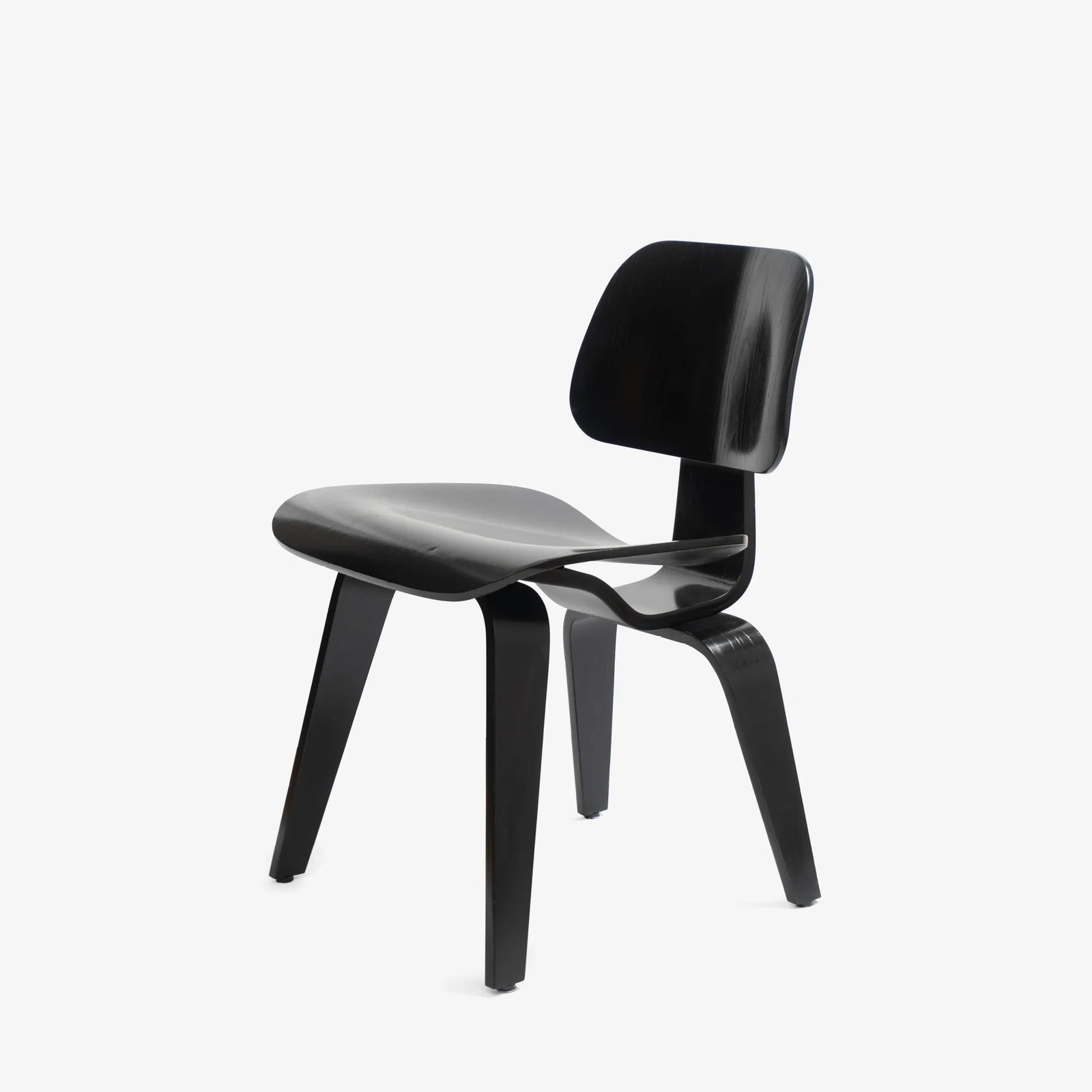 Eames Dcw Dining Chairs in Ebony Ash by Charles & Ray Eames for Herman Miller - 12