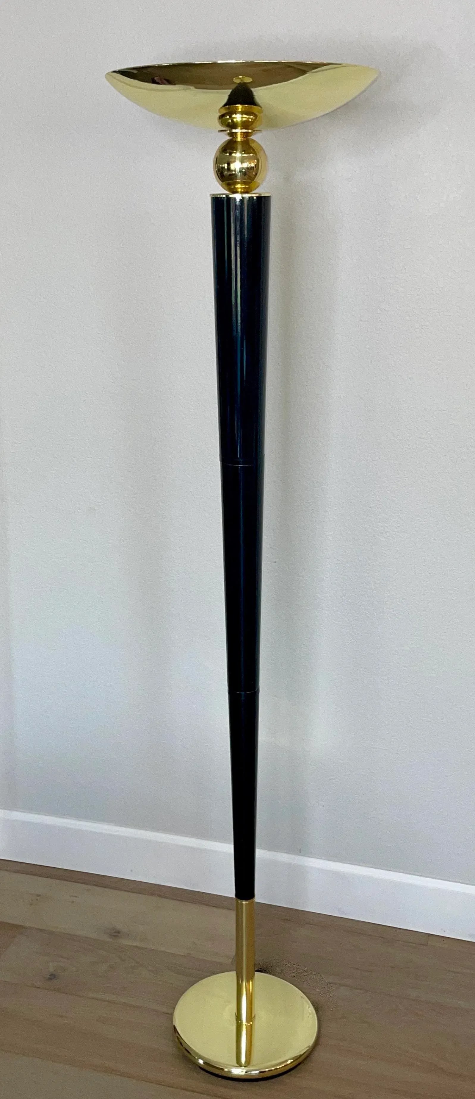 Art Deco Revival Torchiere Floor Lamp in Black Enamel & Lacquered Brass - 12