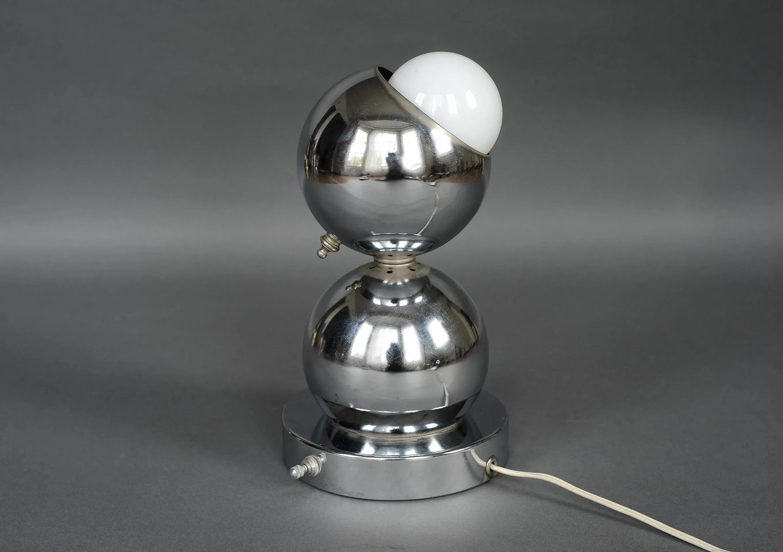 Mid Century Space Age Chrome Double-Orb Eyeball Table Lamp - 13