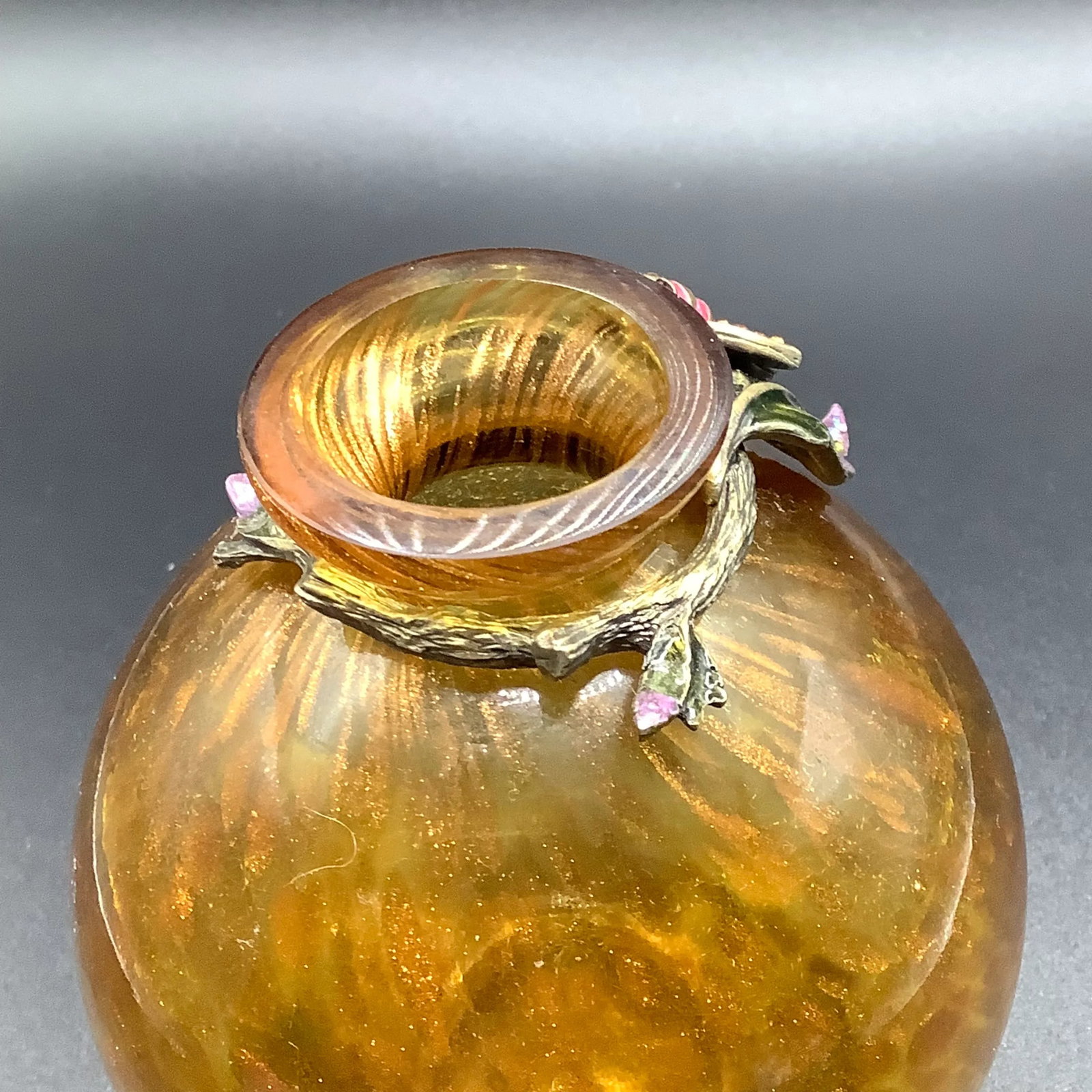Late 20th Century Jay Strongwater Amber Glass Bud Vase With Enamel Bee - 5