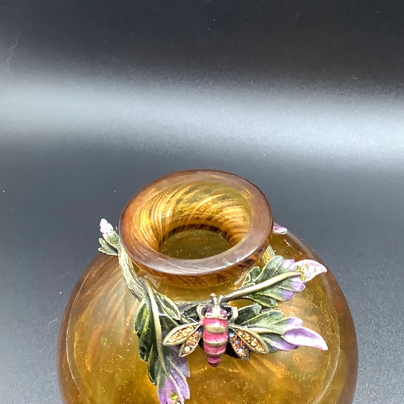 Late 20th Century Jay Strongwater Amber Glass Bud Vase With Enamel Bee - 6