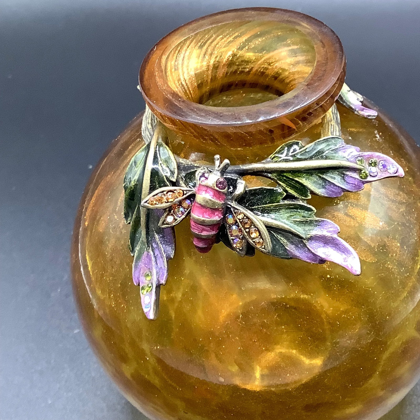 Late 20th Century Jay Strongwater Amber Glass Bud Vase With Enamel Bee - 7
