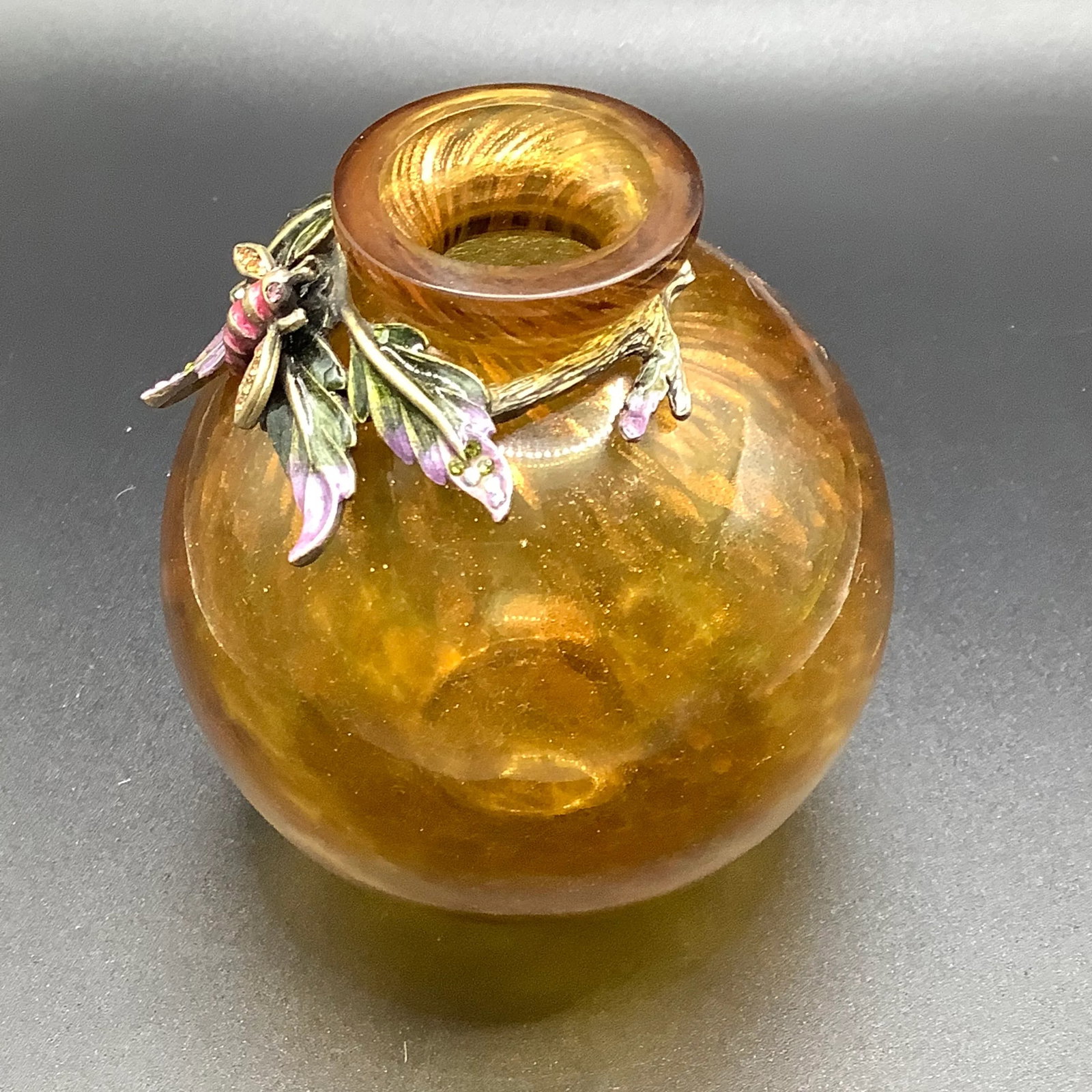 Late 20th Century Jay Strongwater Amber Glass Bud Vase With Enamel Bee - 9