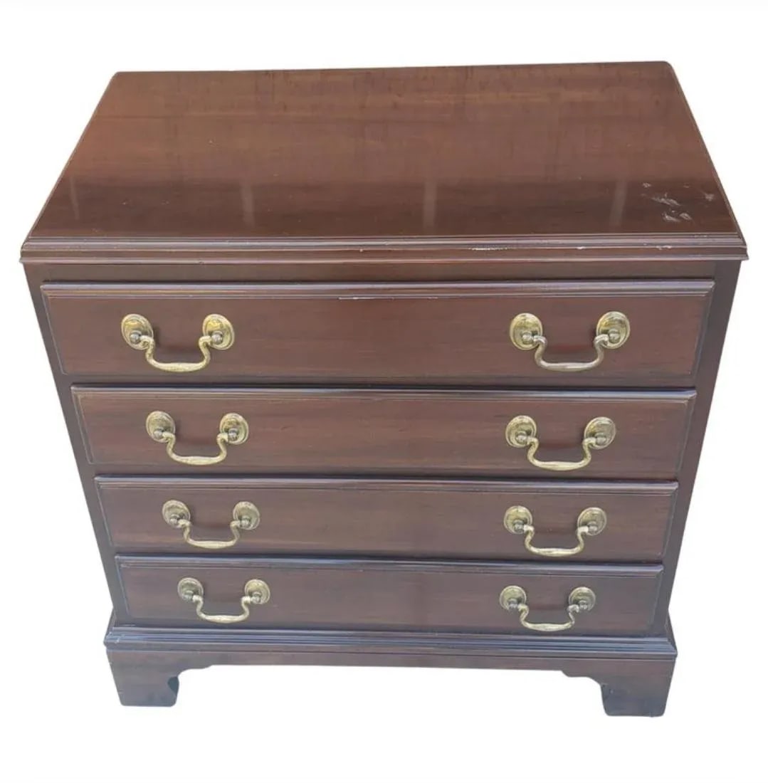 Ethan Allen Georgian Mahogany Small Bedside Chest / Silver Chest - 2