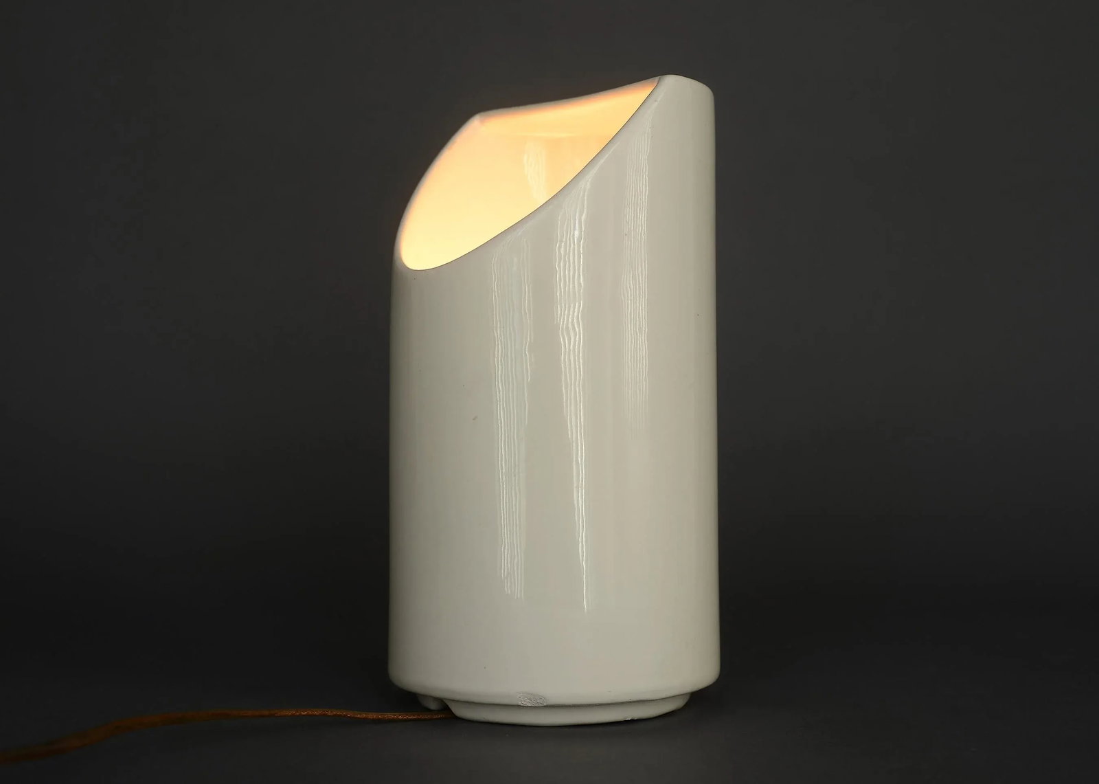 Vintage Minimalist Space Age White Ceramic Cylinder Lamp - 5