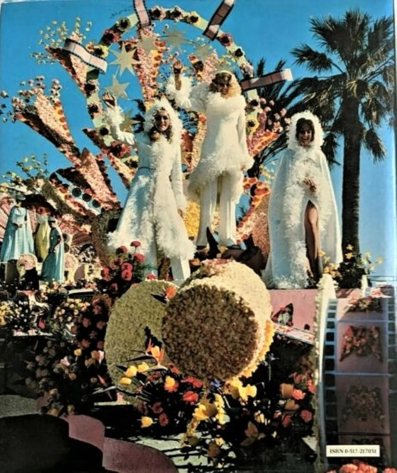 1970s The World in Color Photography by William MacQuitty Coffee Table Book - 6