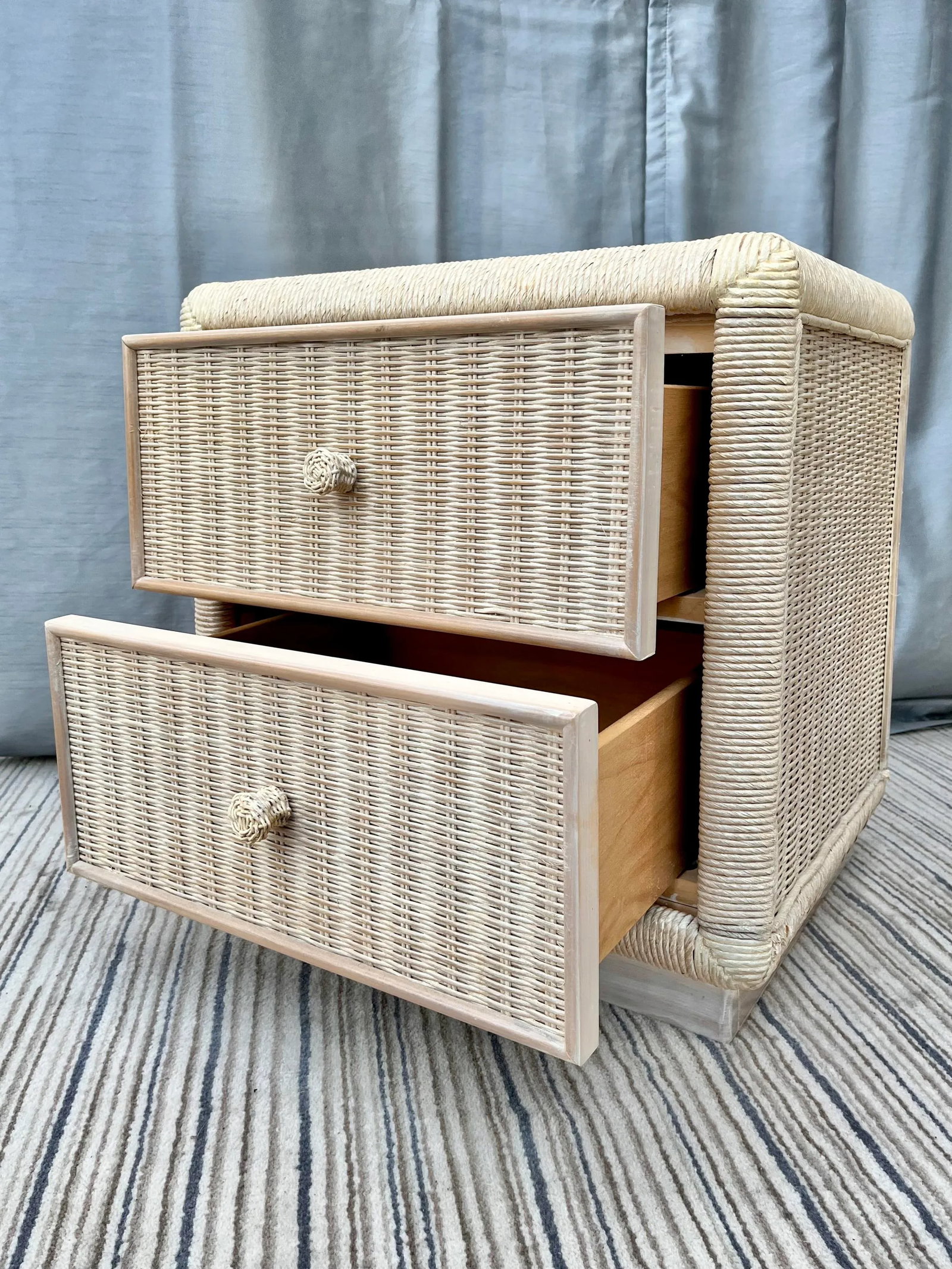 Vintage Coastal Style Wicker Nightstand by Broyhill Furniture. - 6
