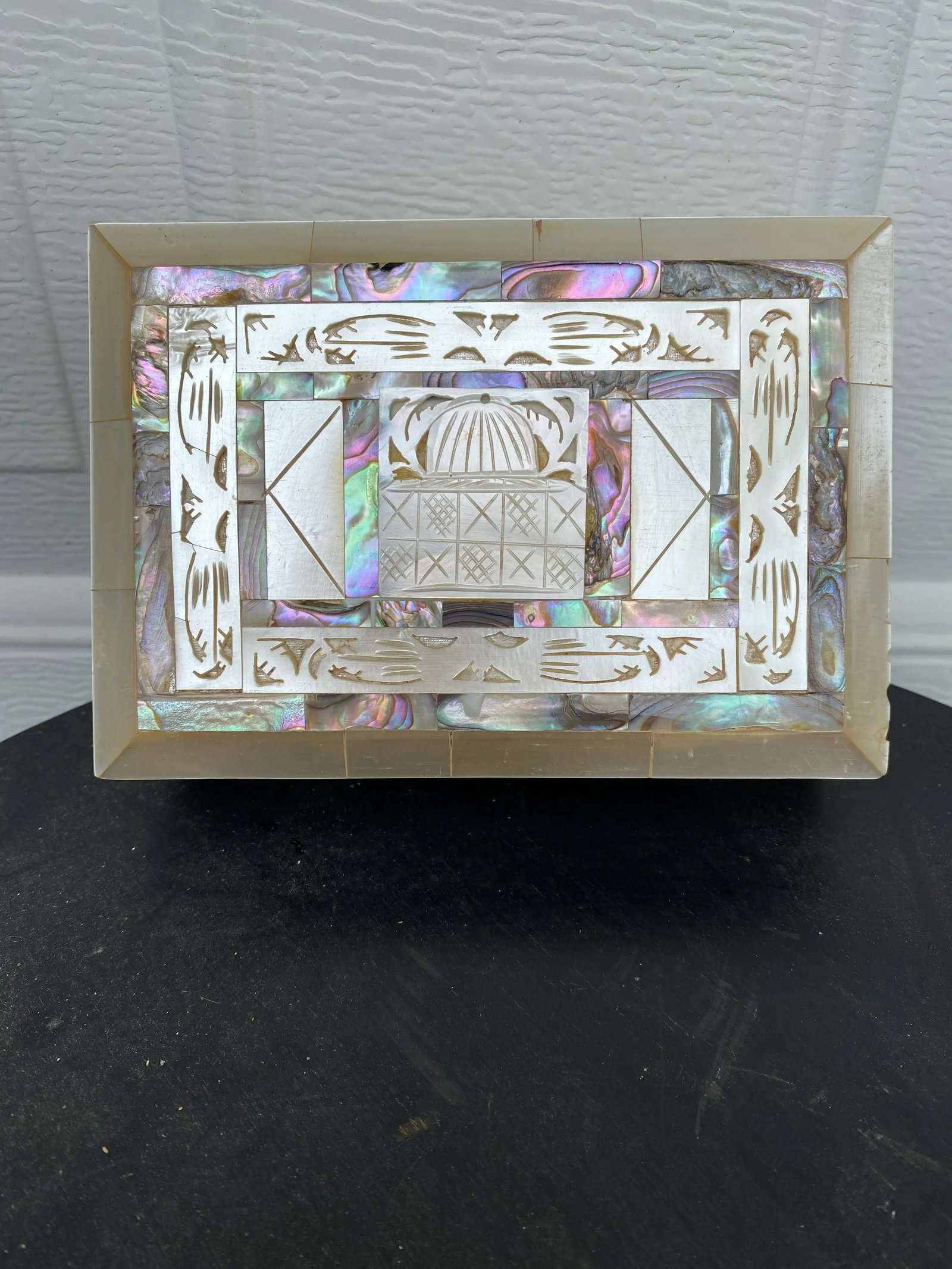 Late 20th Century Abalone and Mother of Pearl Hinged Box - 7