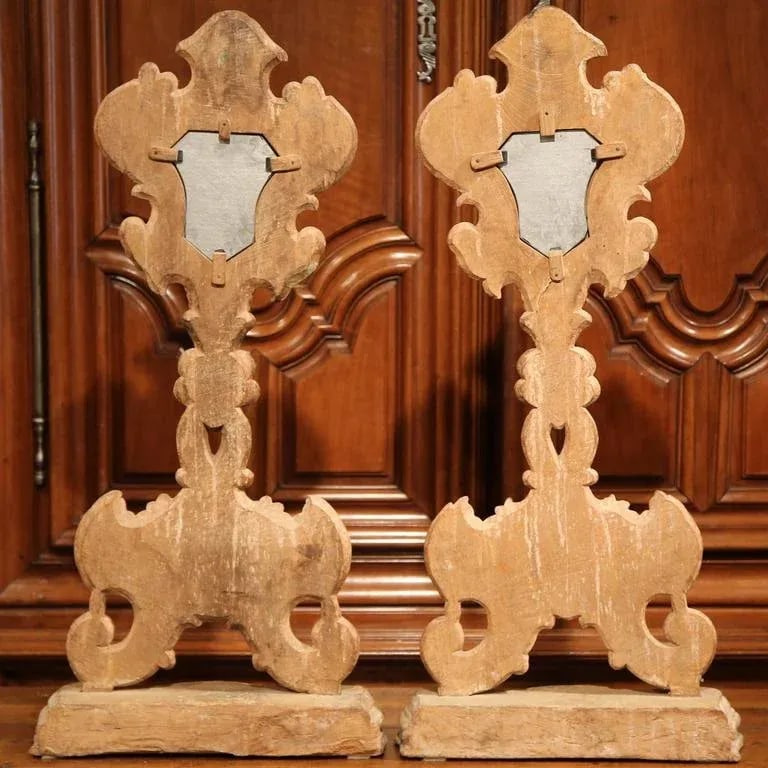 Pair of 19th Century Italian Baroque Giltwood Church Reliquary Mirrors - 10