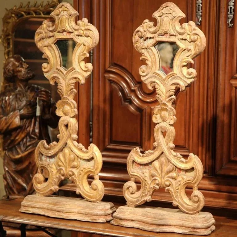 Pair of 19th Century Italian Baroque Giltwood Church Reliquary Mirrors - 4
