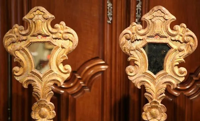 Pair of 19th Century Italian Baroque Giltwood Church Reliquary Mirrors - 5