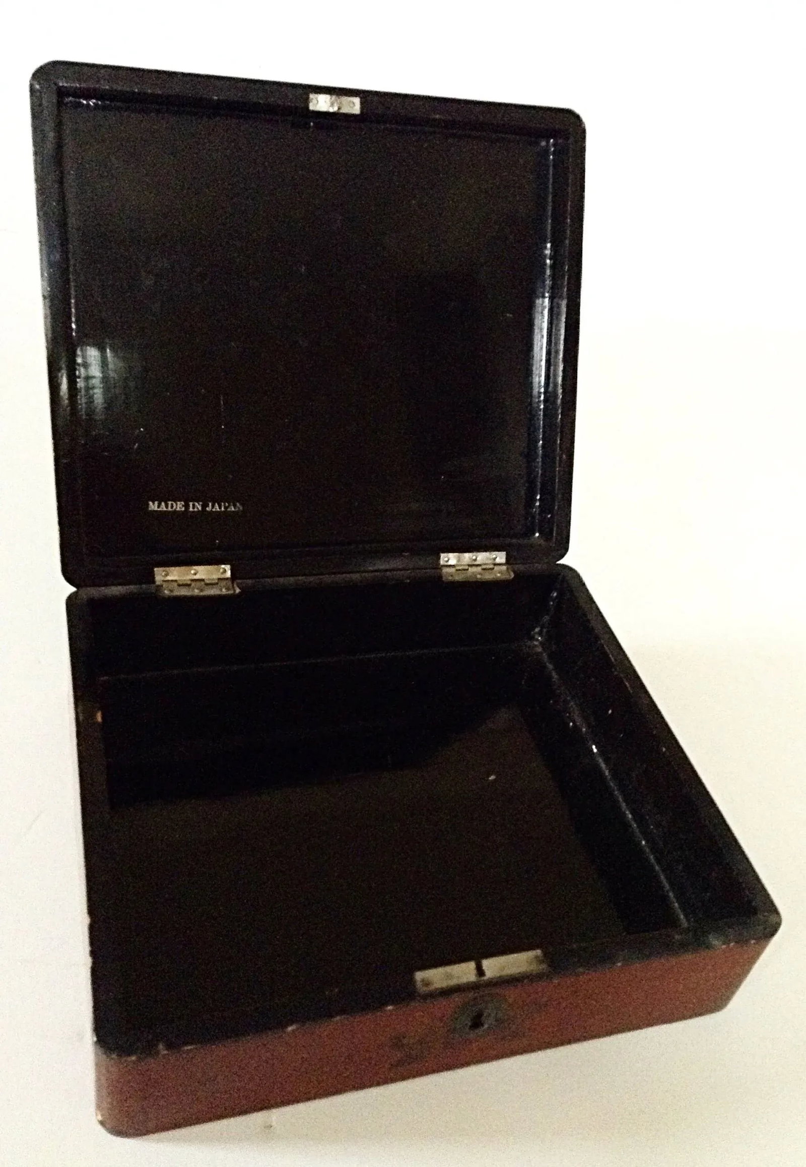 Japanese Lacquered Box - 4