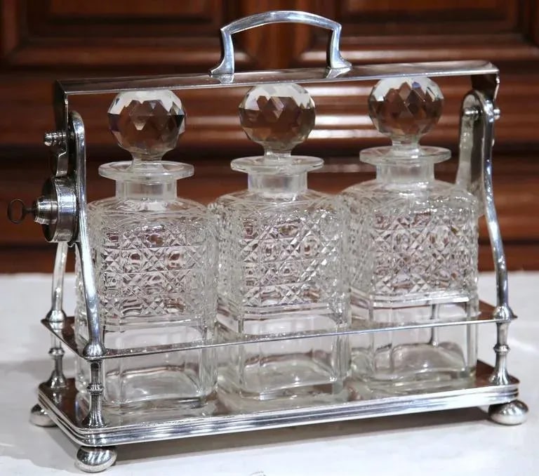 19th Century English Silver Plated 3-Carafe Tantalus With Lock Mechanism - 3