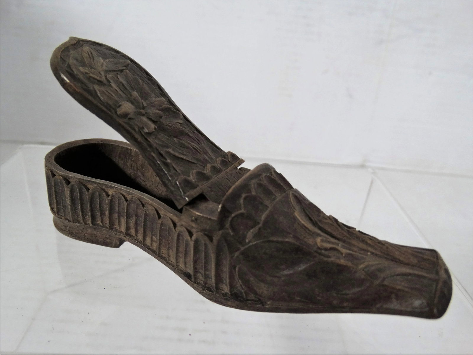 Antique Ladies Wood Snuff Shoe Box - 2