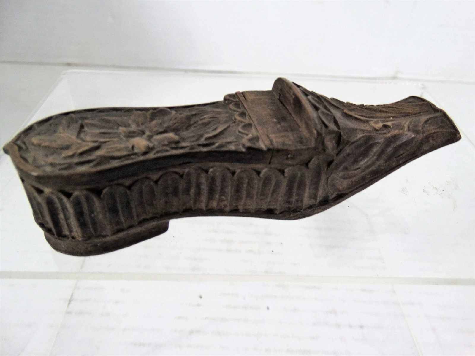 Antique Ladies Wood Snuff Shoe Box - 6