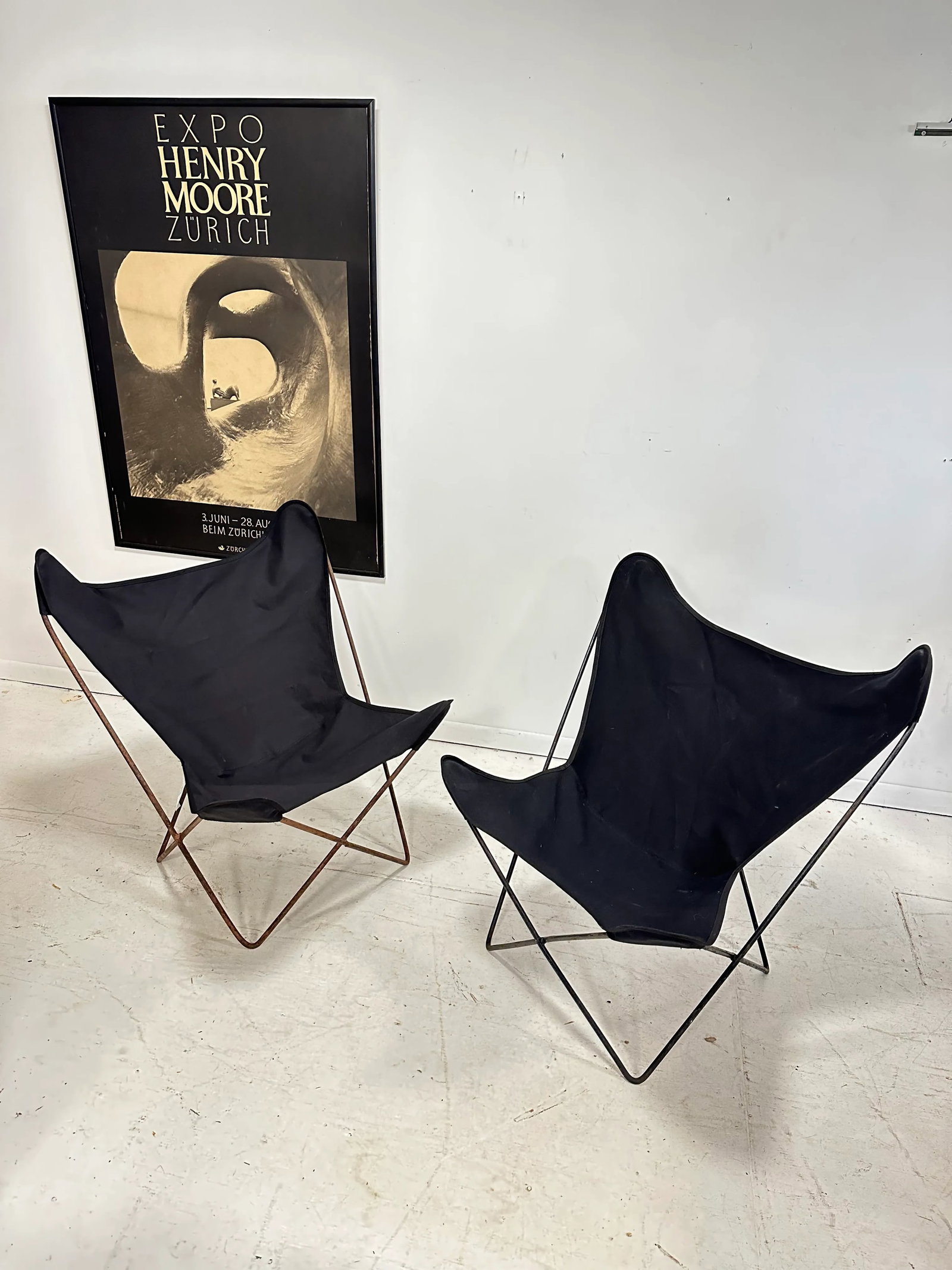 Bkf Hardoy Butterfly Chairs for Knoll in Black - 2