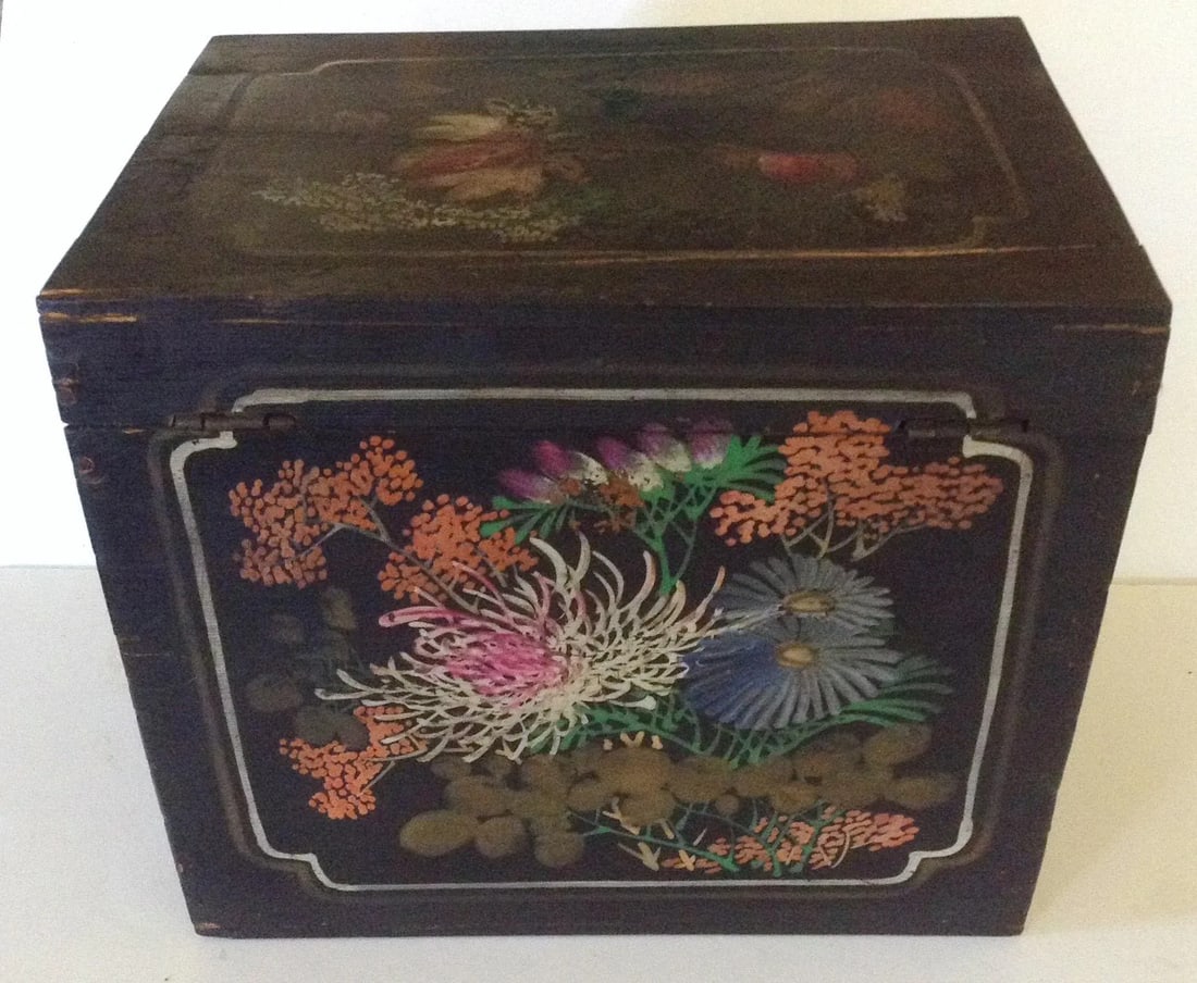 Antique Asian Chicken Box - 4