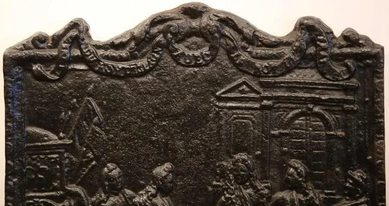 18th Century French Louis XIV Style Cast Iron Fireback With Court Scene - 3