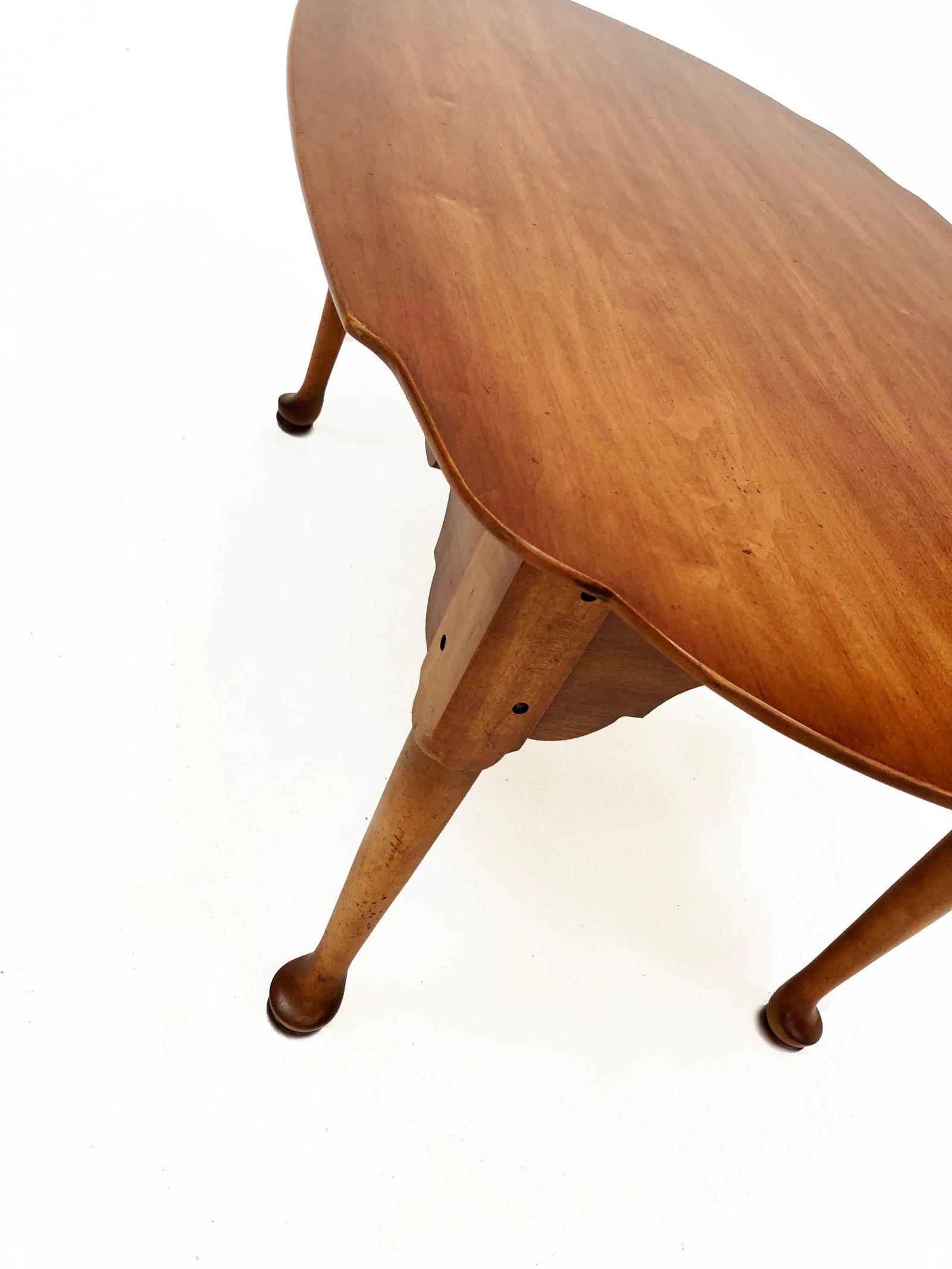 Late 20th Century Pennsylvania House Vintage Maple Farm Country Rustic Coffee Table - 5