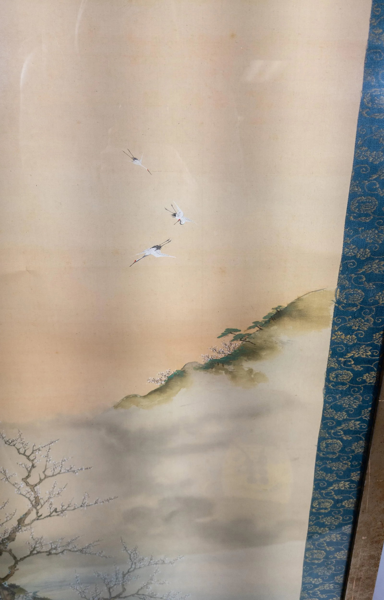 Early 20th Century Japanese Silk Scroll Painting of Figures on a Shore - 6