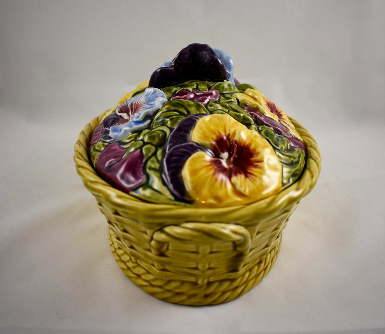 Sarreguemines French Faience Basket of Pansies Lidded Serving Piece - 5