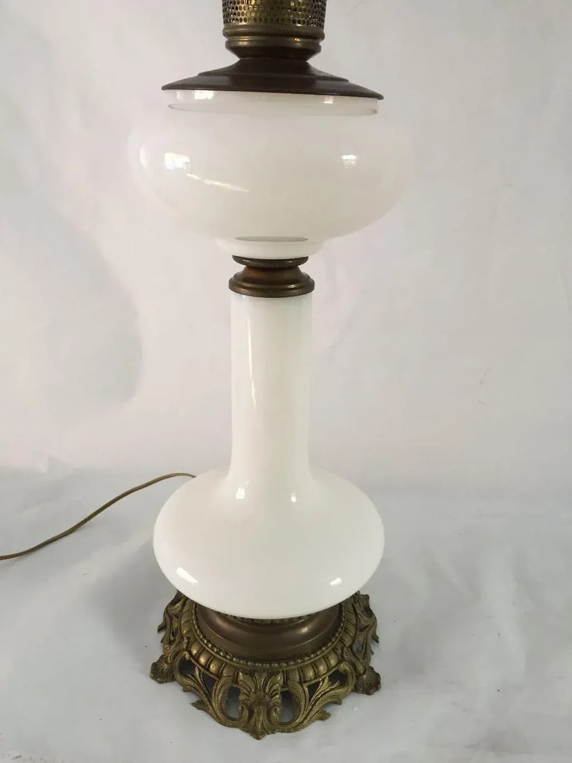 Antique French Style Opal Glass Table Lamp - 2