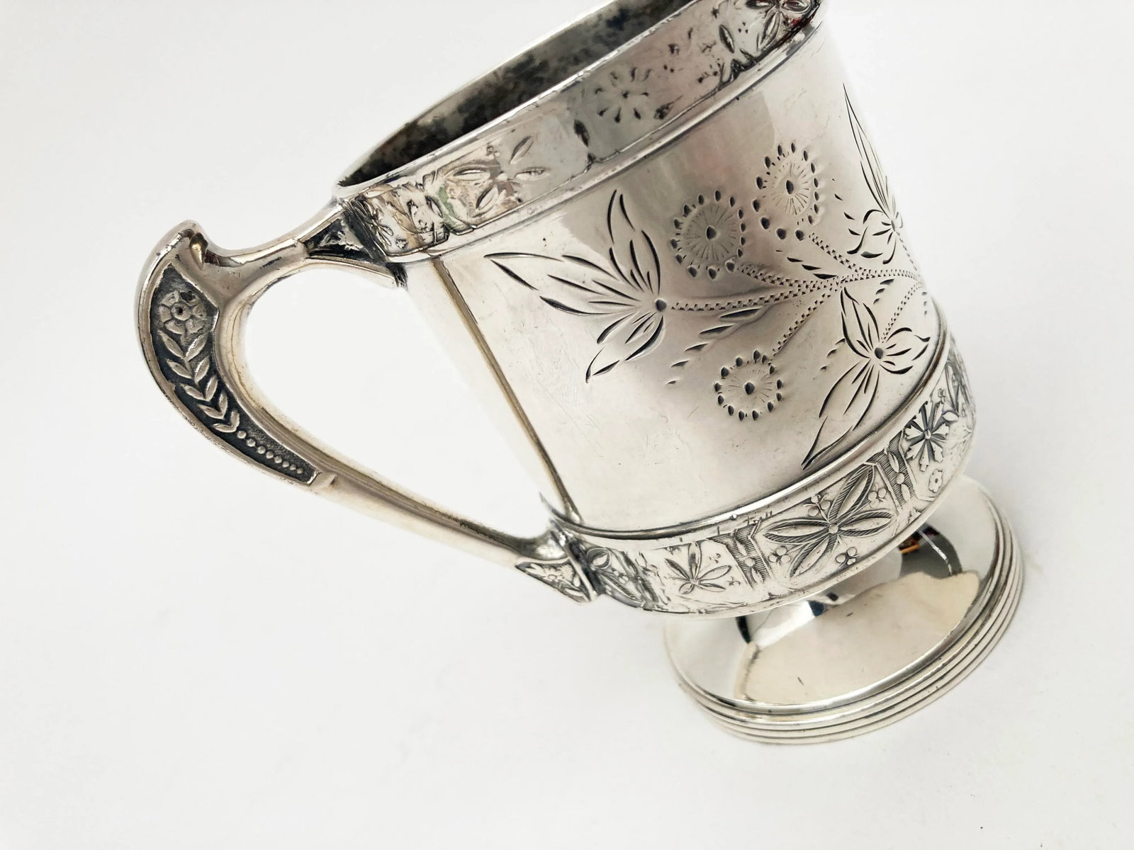 Late 19th Century Pelton Brothers & Co. Silver Plate Cup With Floral Motif - 11