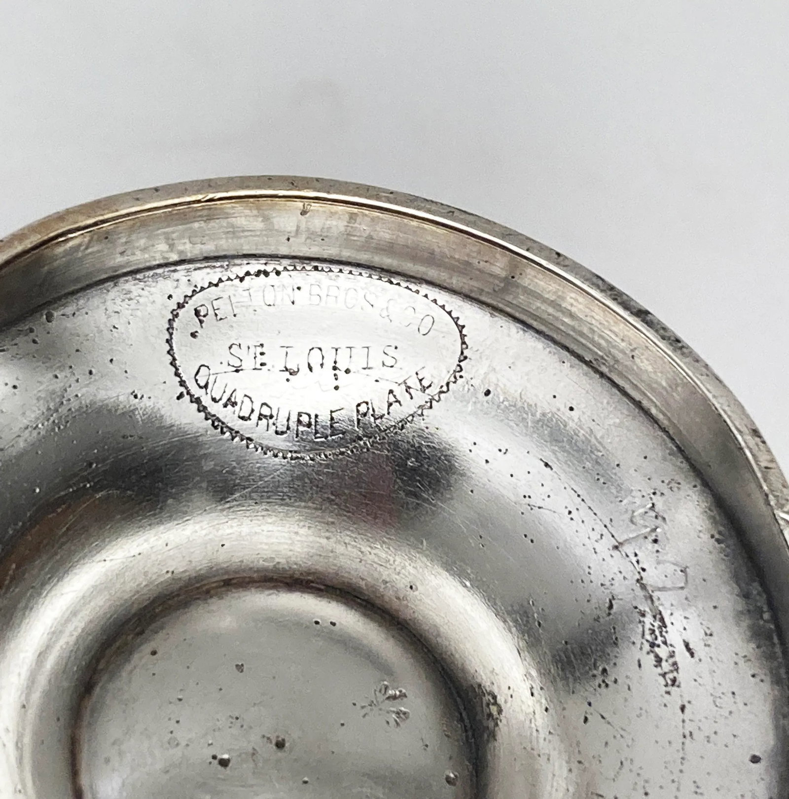 Late 19th Century Pelton Brothers & Co. Silver Plate Cup With Floral Motif - 5