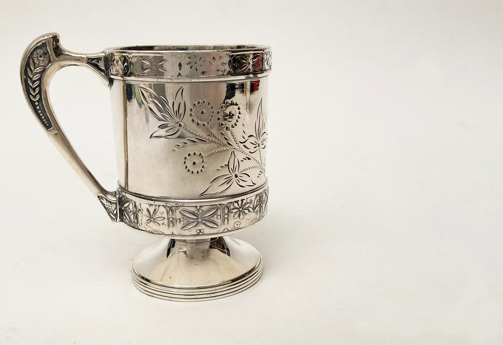 Late 19th Century Pelton Brothers & Co. Silver Plate Cup With Floral Motif - 9