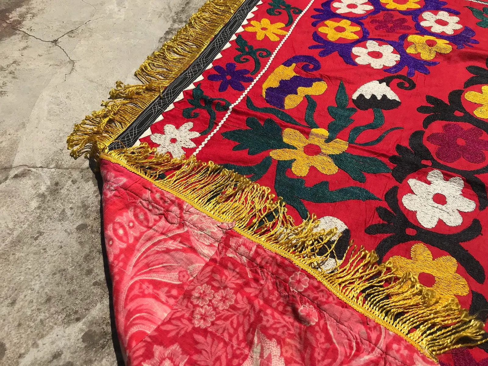 Floral Suzani Yellow Tassel Bedspread/Tapestry - 4