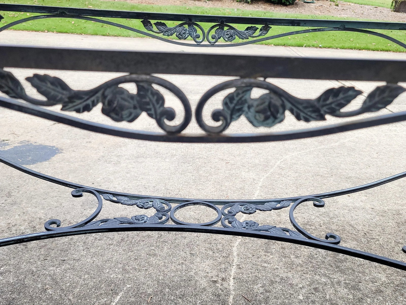 Vintage Russell Woodard Chantilly Rose Style Pattern Cast Iron Dining Table - 6