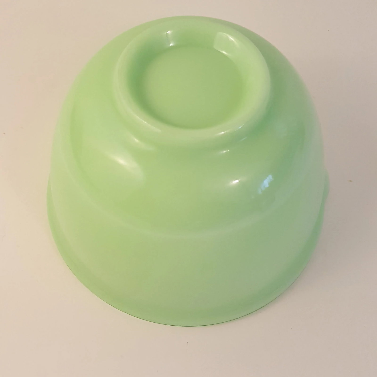 1940s McKee Glass Jadeite Kitchenware Mixing Bowl With Spout - 2