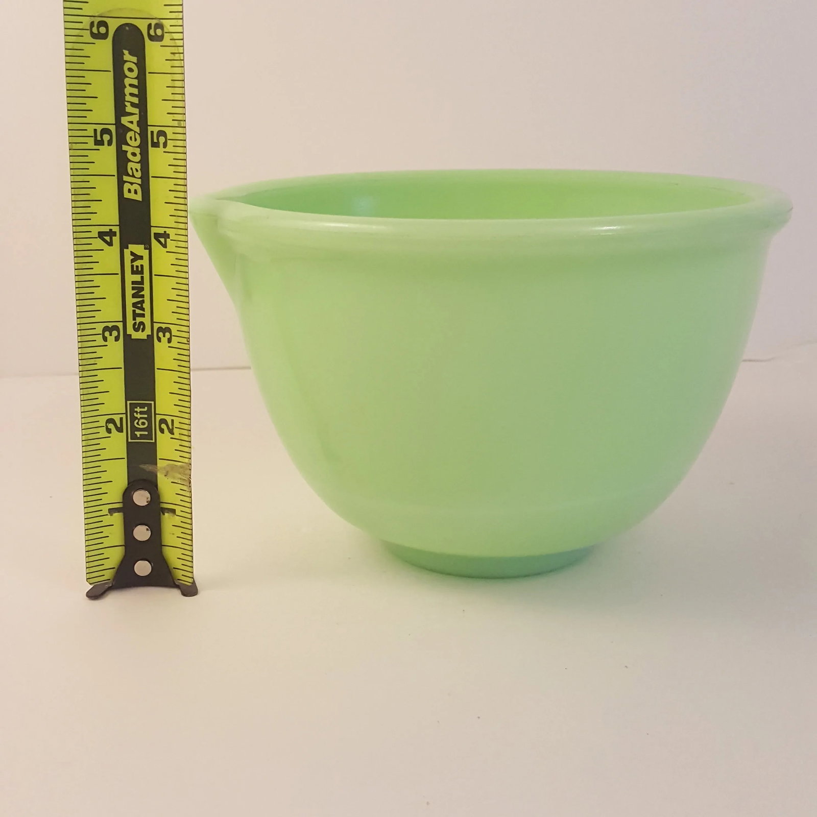1940s McKee Glass Jadeite Kitchenware Mixing Bowl With Spout - 3