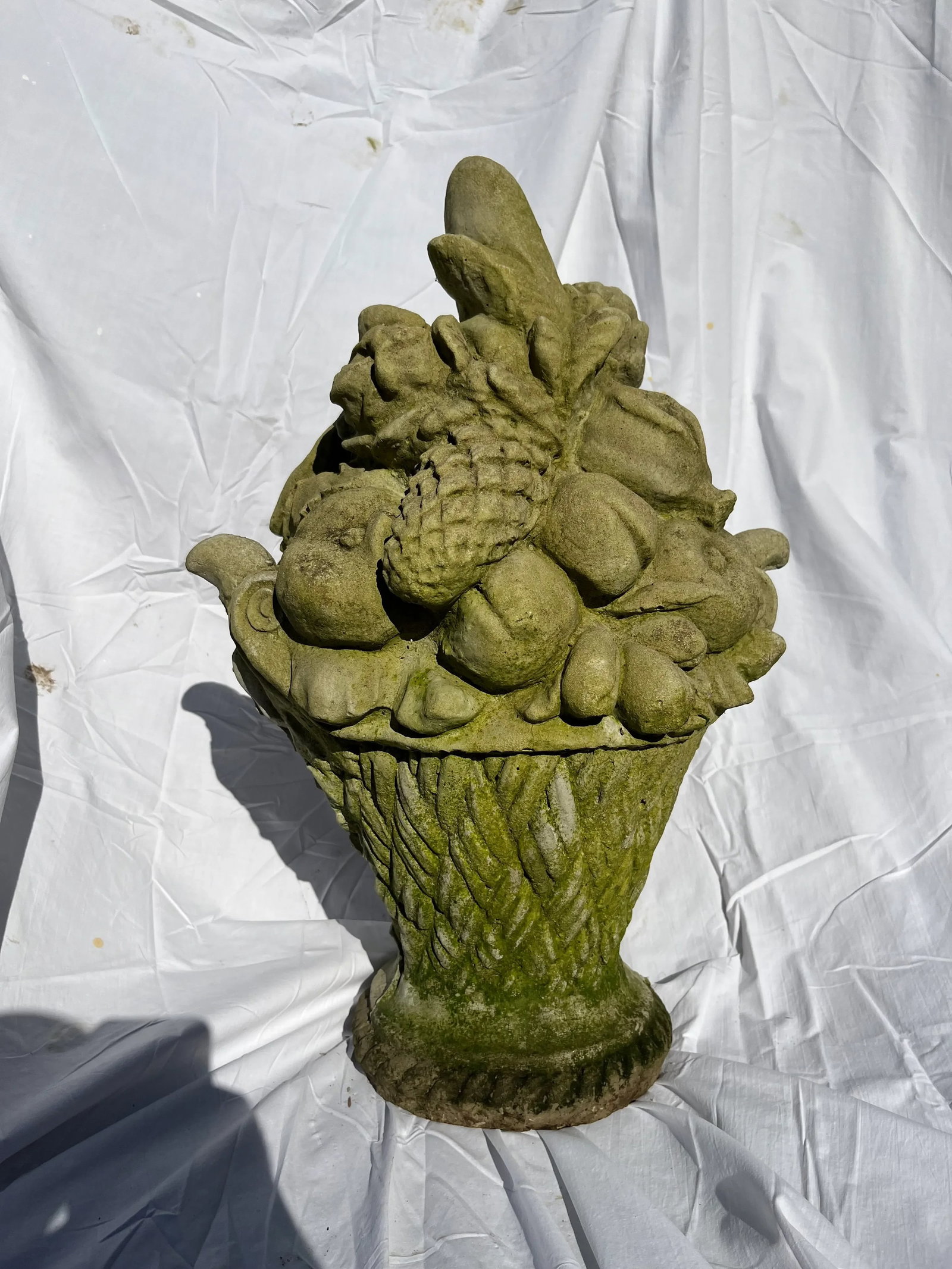 Antique Cast Stone Vegetable Basket Garden Sculpture - 3