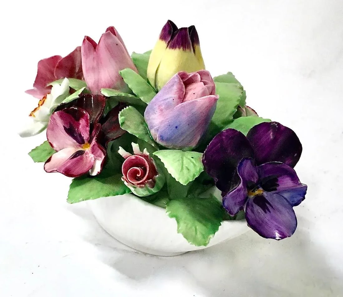 Vintage Royal Adderley Floral Sculpture - 2