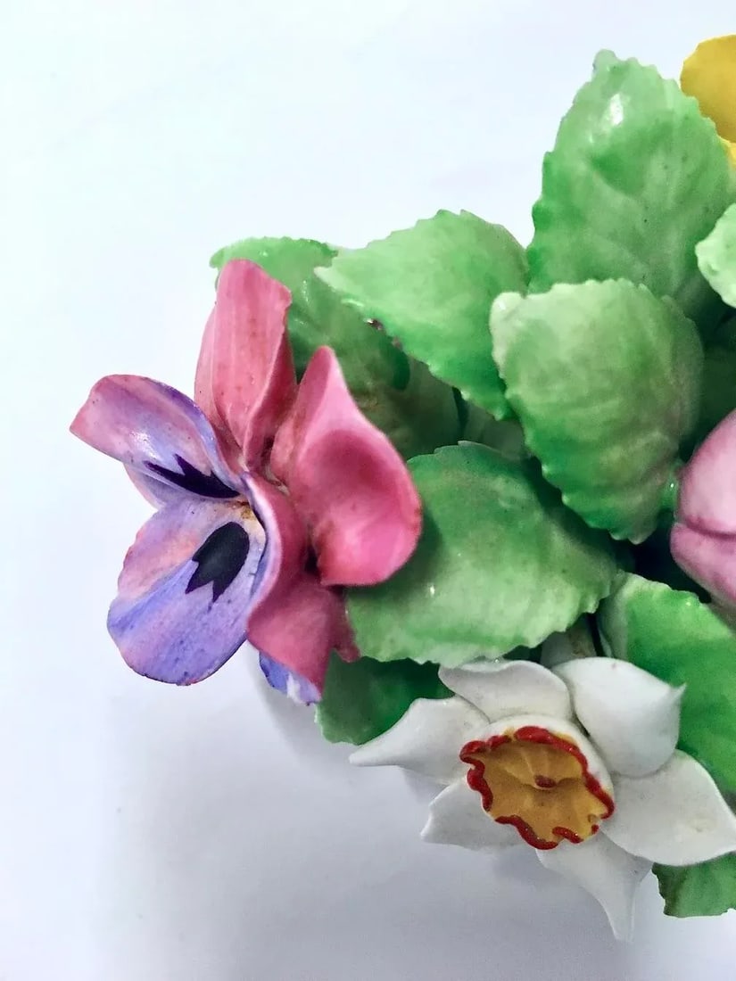 Vintage Royal Adderley Floral Sculpture - 5