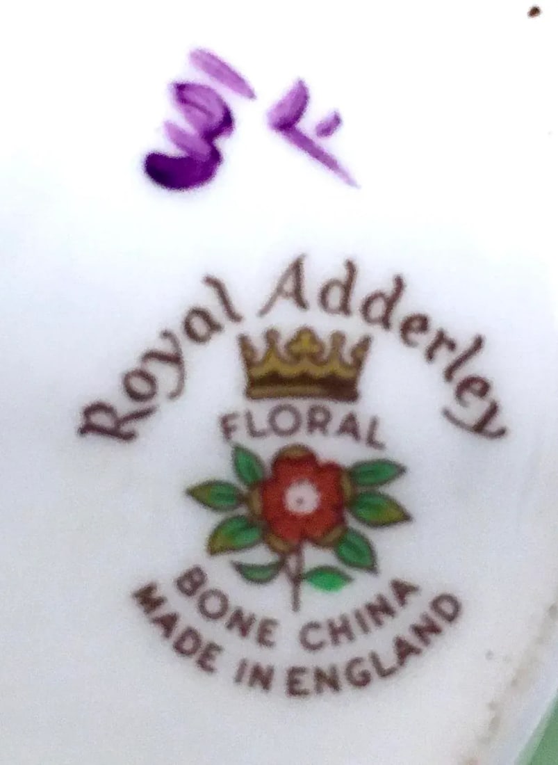 Vintage Royal Adderley Floral Sculpture - 8