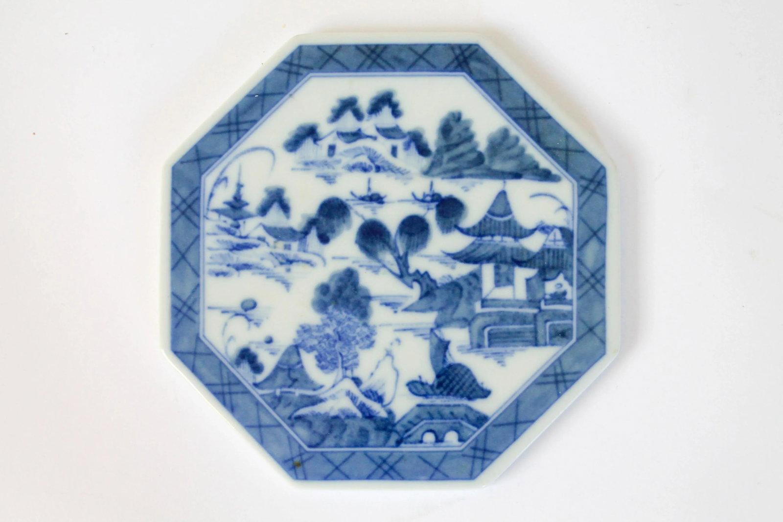 Vintage Mottahedeh Vista Alegre Ceramic Trivet - 2