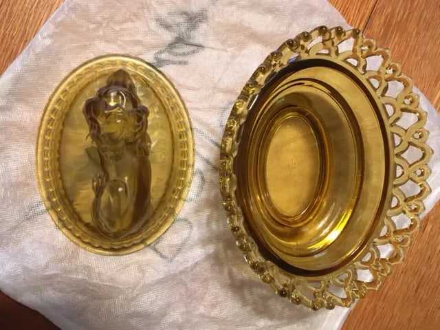 Vintage Amber Imperial Glass Covered Dish With Lion - 2