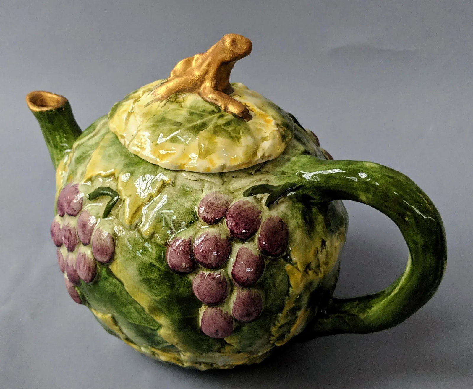 Vintage 1970s Italian Green, Gold, and Purple Grape and Grape Leaf Motif Decorative Tea Pot - 11