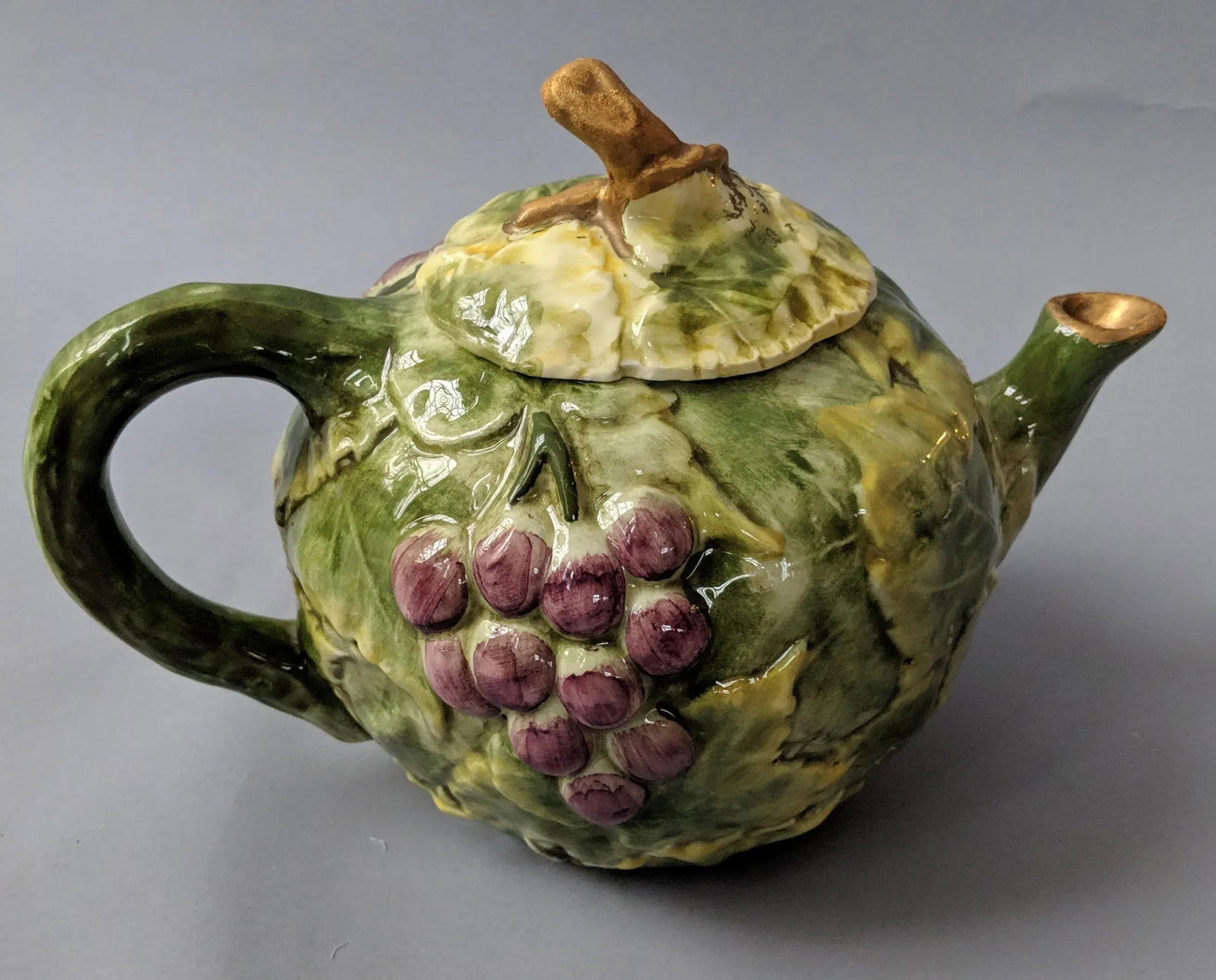 Vintage 1970s Italian Green, Gold, and Purple Grape and Grape Leaf Motif Decorative Tea Pot - 3