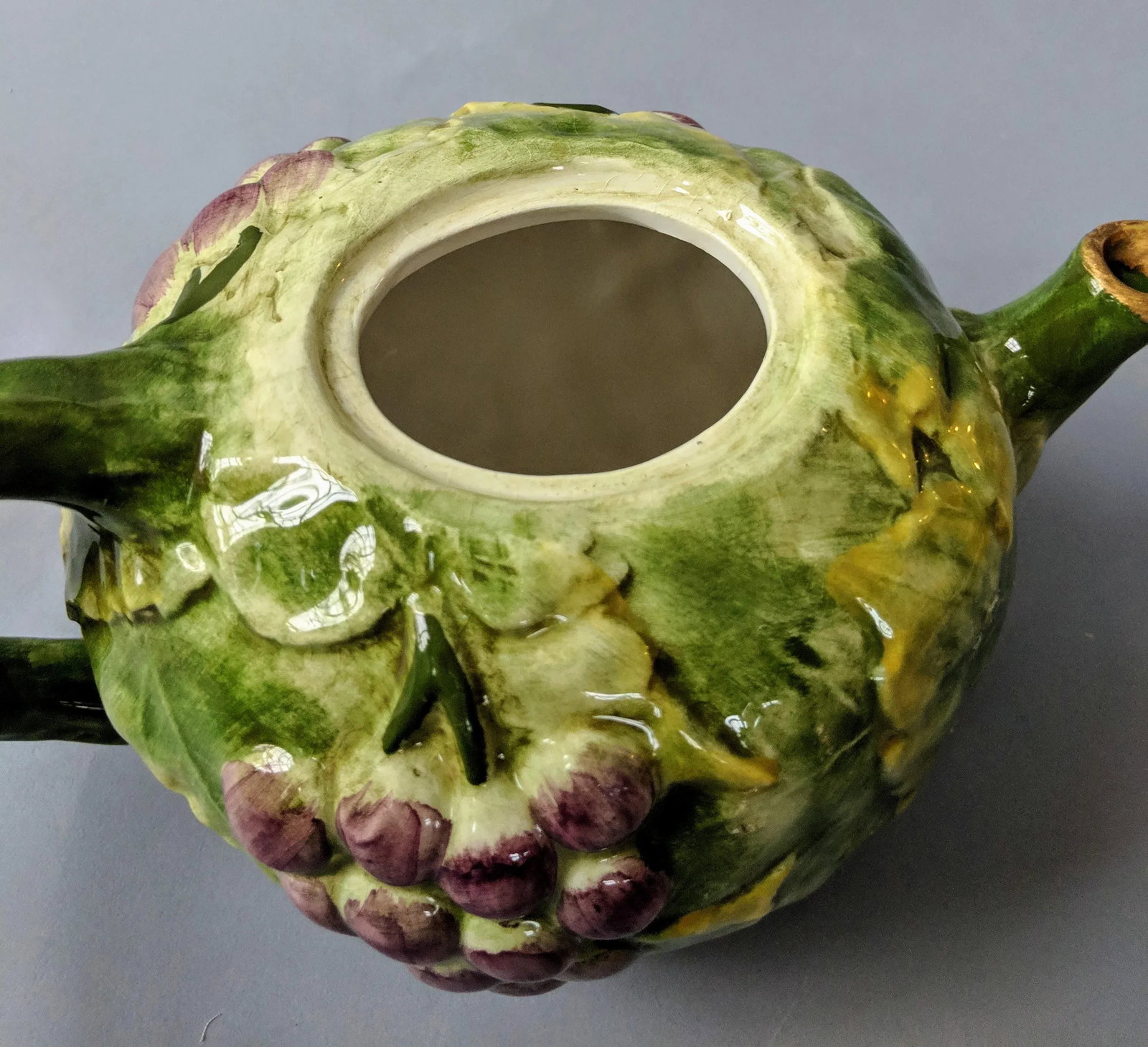 Vintage 1970s Italian Green, Gold, and Purple Grape and Grape Leaf Motif Decorative Tea Pot - 5