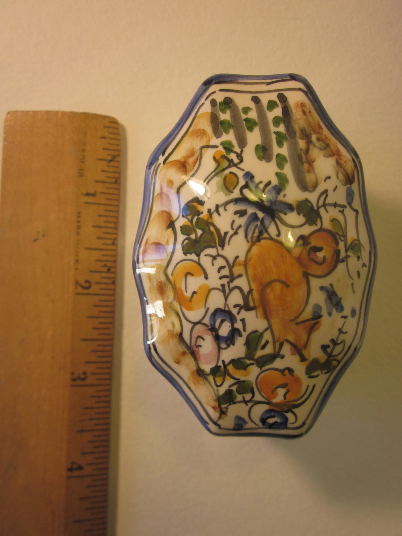 1990s Chinoiserie Three Small Blue-And-White Decorative Ceramics - Set of 3 - 4