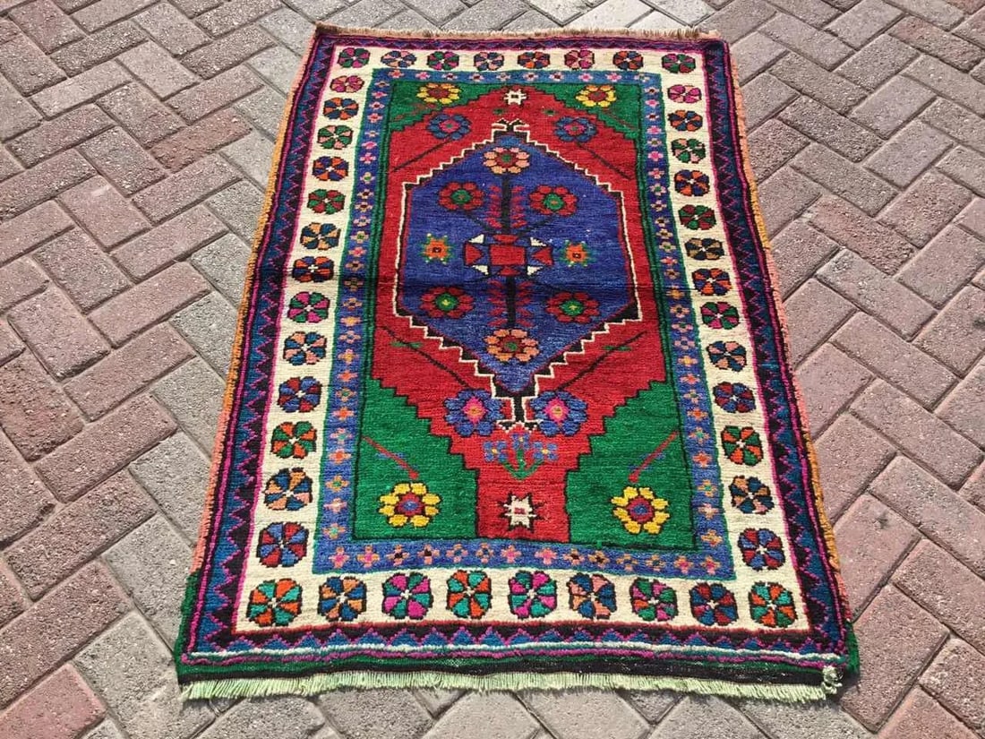 1970s Vintage Hand-Knotted Anatolian Rug - 3'9'' * 5'11'' - 8