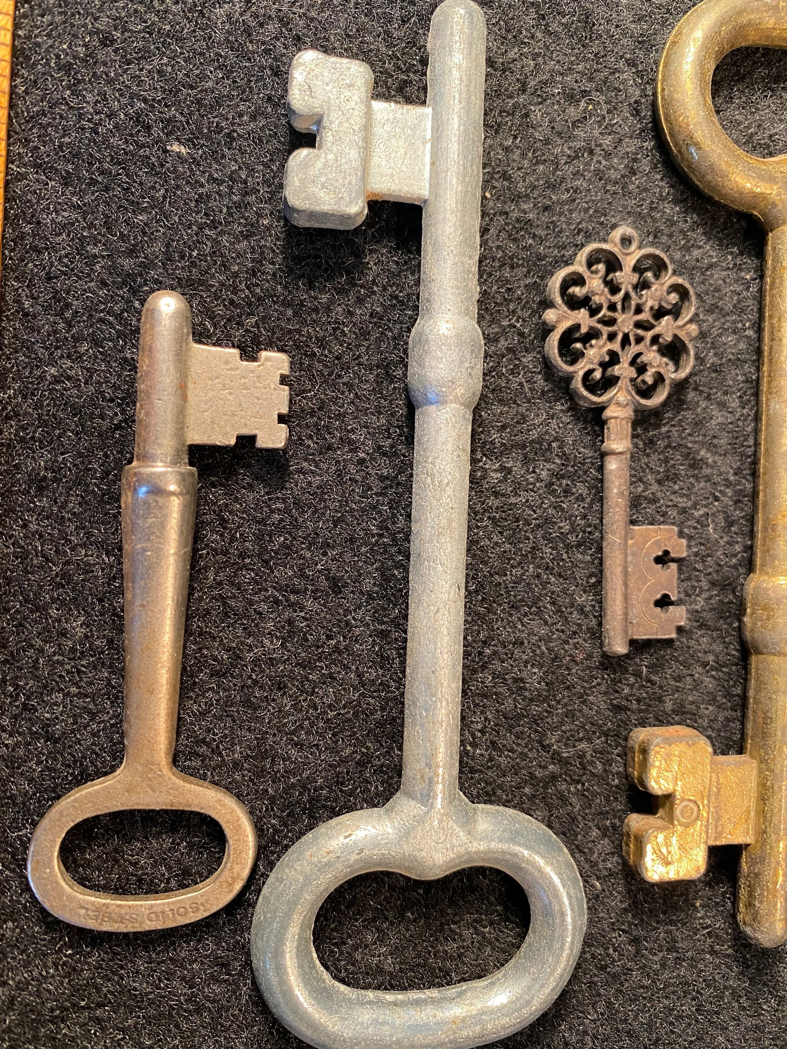 Vintage Mixed Materials Skeleton Keys- Set of 6 - 3