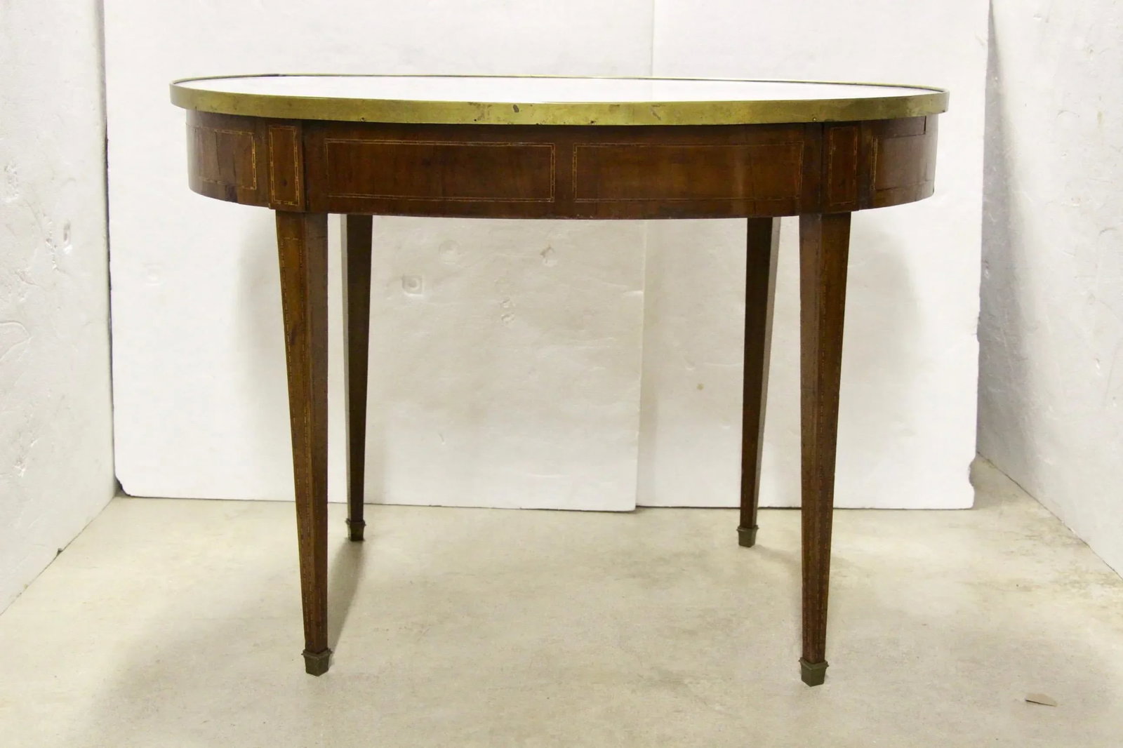 French 19th Century Oval Side Table - 2
