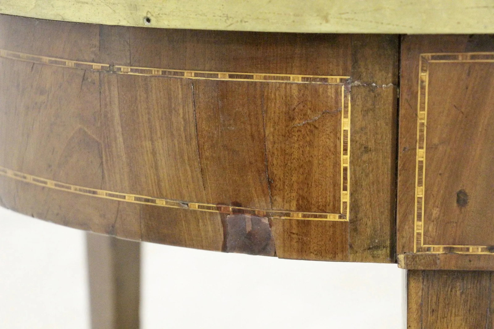 French 19th Century Oval Side Table - 9
