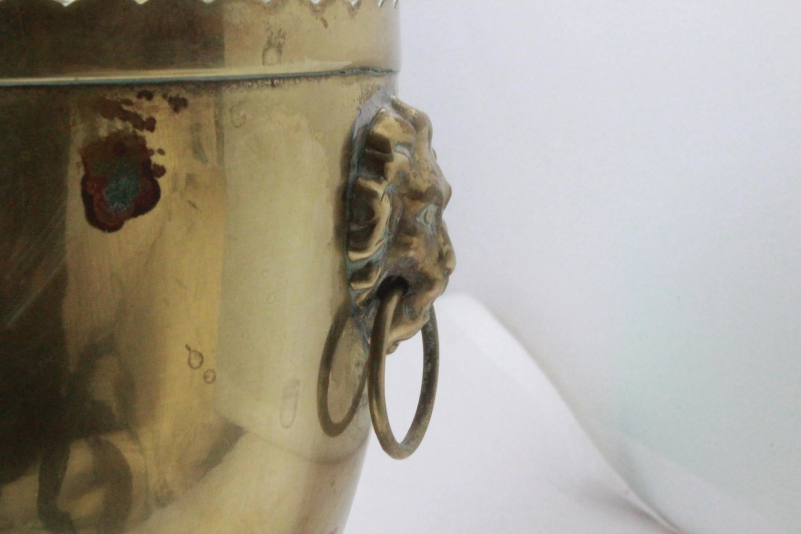 Vintage Mid 20th Century Copper/Brass Ornate Plant Holder With Lionhead and Ring Handles - 2